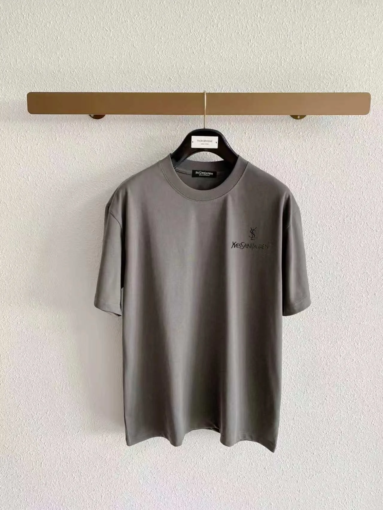 Ysl/ * New Arrival ， ， ， ， T Same Style。 :Black White Blue Gray Size:S（90-130 ） M（125-140 ） L（135-160 ） XL（160-180 ） XXL（180-210 ）